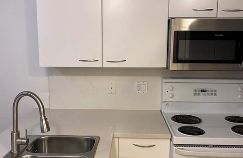 Williams Lake Apartment | City Centre Cozy Apartment