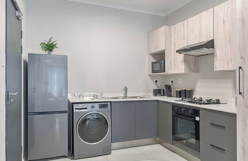 Greater Johannesburg Metropolitan Area Apartment | Midrand luxe haven-2bedroom Apartment