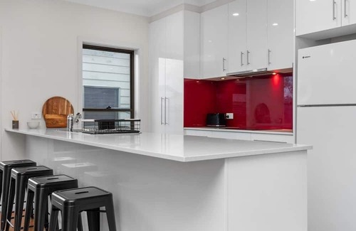 Mayfield House | Large Home in Mayfield