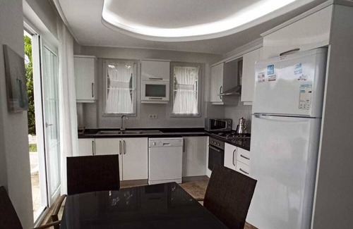 Oludeniz Villa | Spacious 5-bedroom villa with WiFi and AC in serene Ölüdeniz