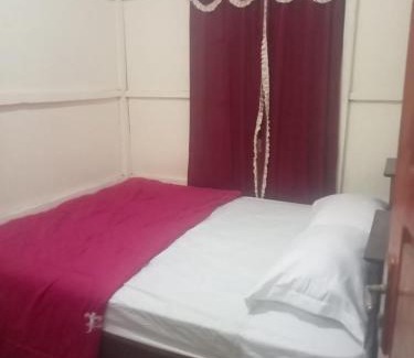 Moni House | Homestay Century Moni Waturaka