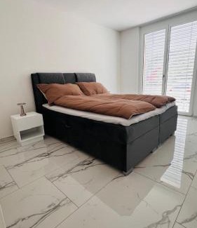 Weinfelden Apartment | Lady Elisabet