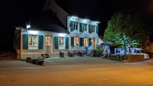 Lupsingen House | Wirtschaft Zum Rössli