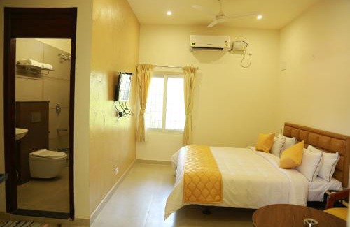 Theni Hotel | THE RIVIERA