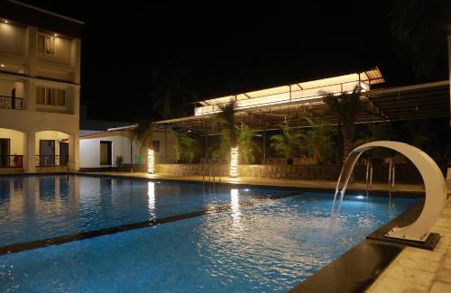 Theni Hotel | THE RIVIERA