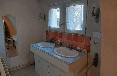 Labastide-de-Virac House | Chambre Le Serre de Chambon
