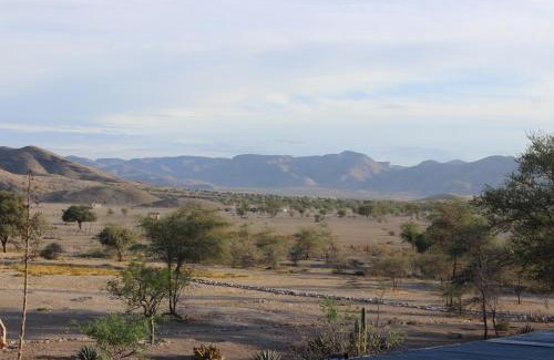 Sesfontein Hotel | Fort Sesfontein Lodge & Safaris