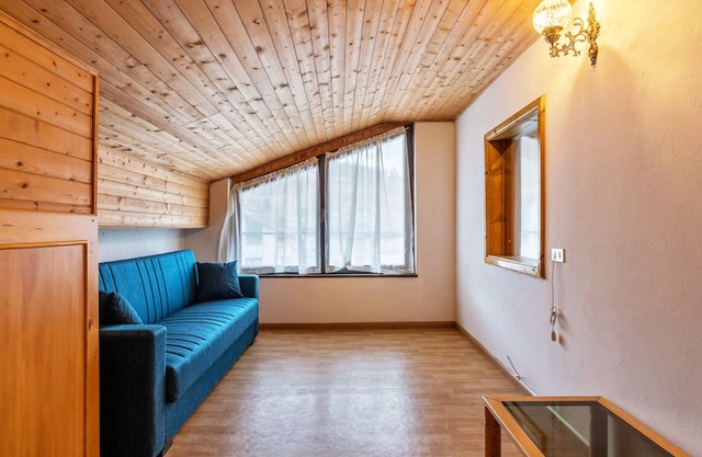 Apartment 'Casa Ravanelli 3' with Mountain View and Shared Terrace