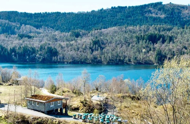 5 person holiday home in LONEVÅG