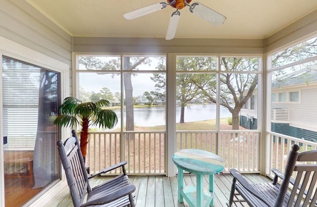 Relaxing Retreat by the Lake Pool & Resort Perks