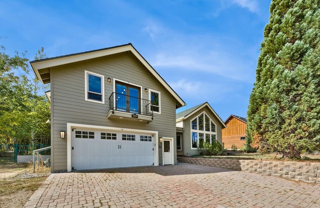 Snow Mtn Lodge 4BR/2.5BA Luxury Home