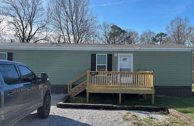 Charming 2-bedroom mobile home with AC and WiFi in London Built DEC 2024