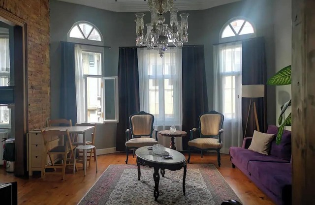 3rd floor 3+1, 2 bathrooms, Galata tower with balcony 20 steps