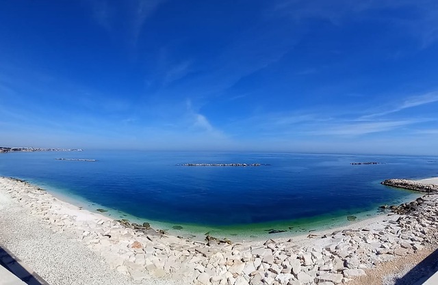 Villa in the independent with orchard 200 meters from the beach