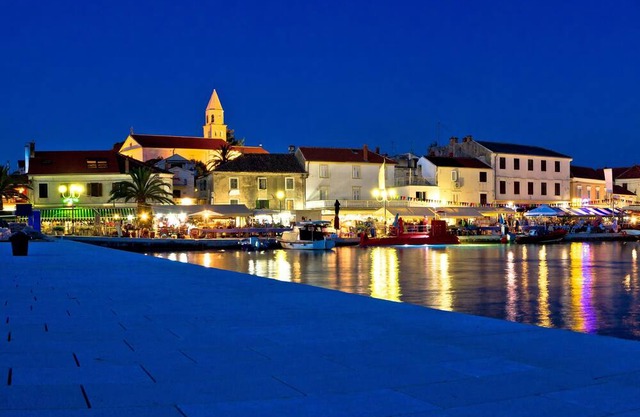 Villa Oasis Tinj - Five Bedroom Villa, Sleeps 10