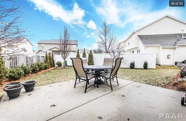 Charming 3-bed Rm house with AC and WiFi in a quiet Dunlap N Peoria neighborhood