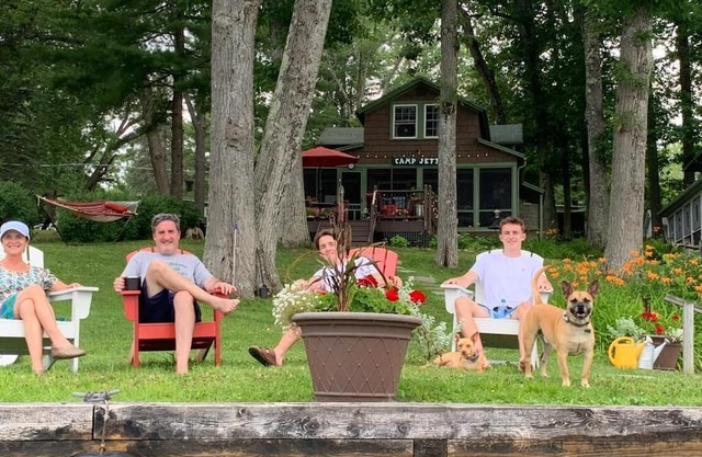Beautiful Watefront Camp for Rent on Cazenovia Lake. Sleeps 12. Dock/Rafts.