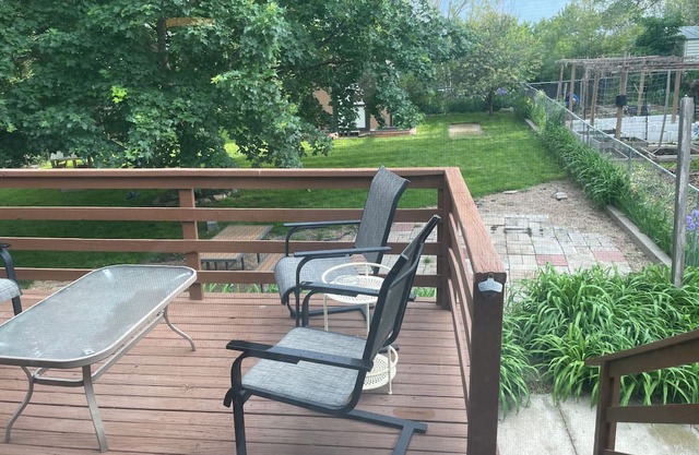 Reasonable Retreat, whole house, convenient location!