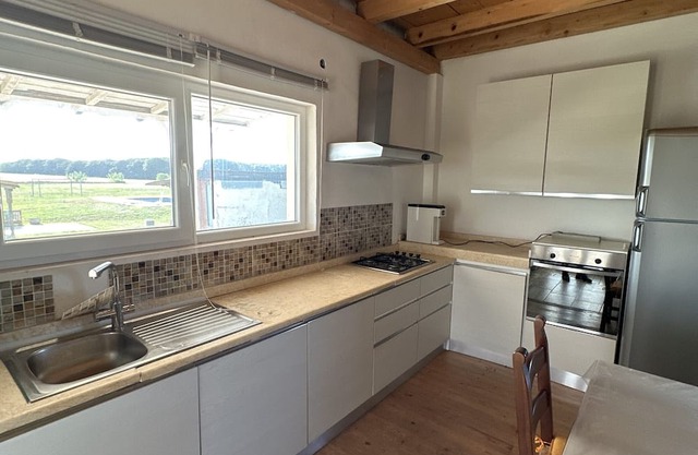 Villa 'Casa Bianco' with Shared Pool, Wi-Fi and Air Conditioning