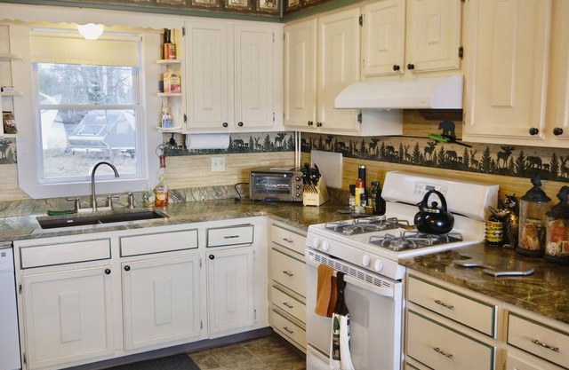 Cozy Retreat in Millinocket on Smith Pond: 300ft of water frontage