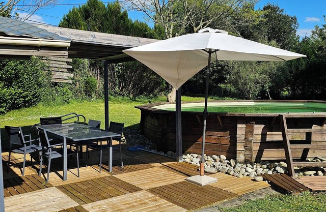 Appartement 1 ch Avec Piscine en rez de Jardin
