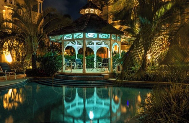 Amazing 1 Bedroom Condo
