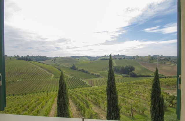 Lovely apartment for 4 people with WIFI, pool, A/C, TV, patio, panoramic view and parking