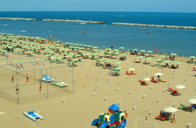 Cosy apartment for 4 guests with A/C, WIFI and balcony