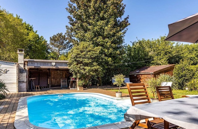 Beautiful private villa for 6 guests with WIFI, private pool, TV, terrace and parking