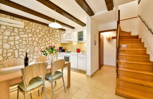 Beautiful villa for 4 guests with A/C, WIFI, TV, terrace and parking