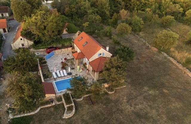 Peaceful Holiday Home Toma with pool in the National park Krka