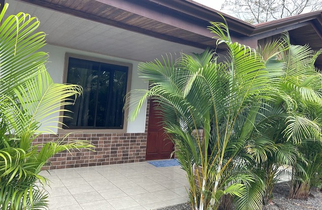 Acogedora Casa en Medio de Palmeras