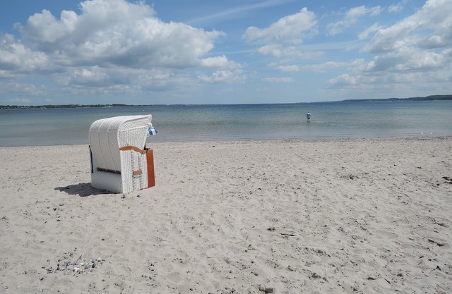 Ruhige Ferienwohnung Direkt - 1 min - am Schönen Flachen Sandstrand