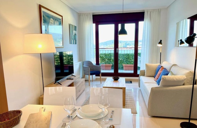 The Cliffs - The Look Seiramar