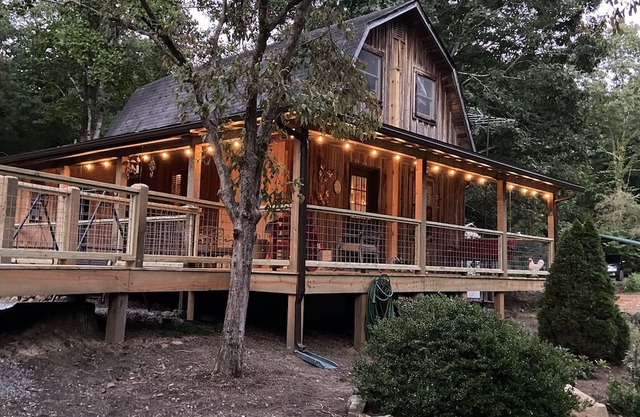 Becky’s hideaway nestled next to the great smoky mountains national park.