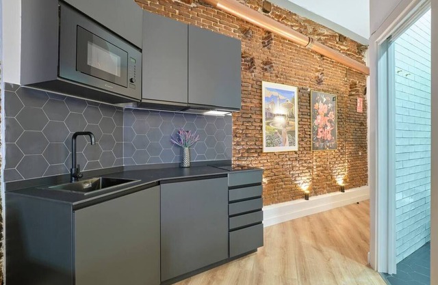 La Latina-City Centre-WiFi-A/C-SmartTV