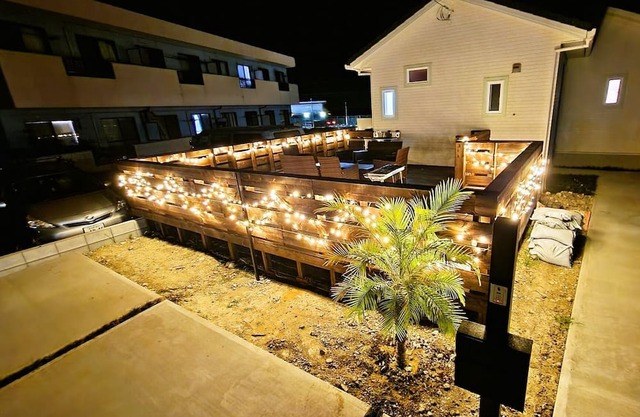 Enjoy illuminations palm trees the majestic sea / Choseigun Chiba