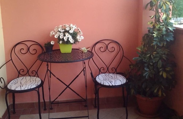 'La Casa Dell'artista' a 10 Minuti dal Centro di Arezzo in Tranquilla Periferia