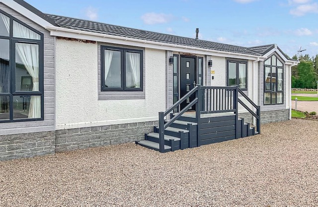 2 bedroom accommodation in Laurenkirk
