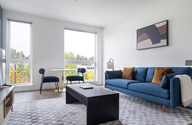 Blueground | Willow - Rose Hill, rooftop, nr Marymoor Park