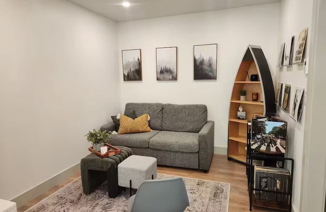 Sproat & Cedar Cottage