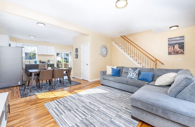 Tranquil 3-bedroom house with AC in Hartford