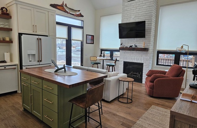 NEW! Loft-Style 2BR Haven, Minutes to Madison