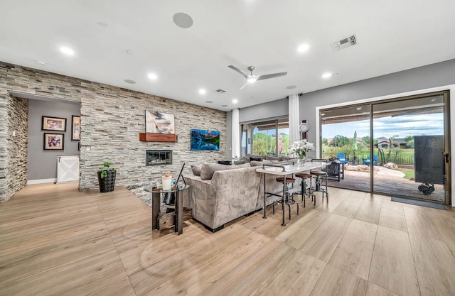 Anthem Country Club Home with pool and golf course views!