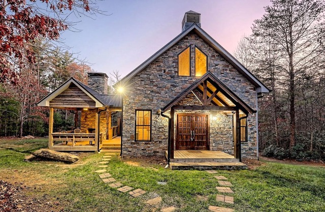 Luxurious Cottage Rental for an Amazing Family Getaway in Georgia