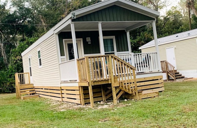 Impressive Cottage with Fire Pit in Dunnellon, Florida