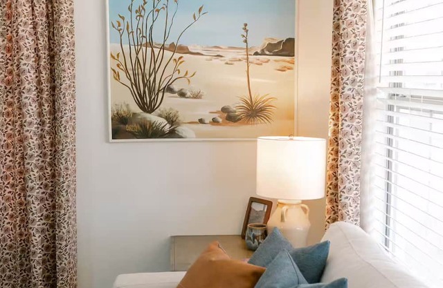 Downtown Phoenix Cozy Home Close to Concerts, Bars, Airport + More!