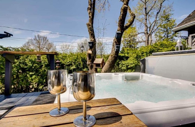 Chalet le petit Manoir Spa et Sauna vue sur Rivière ST-Maurice