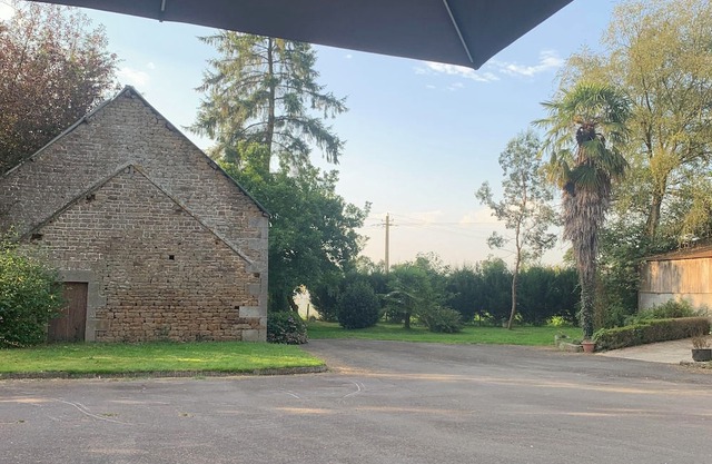 Country house near Mont Saint Michel, sleeps 10