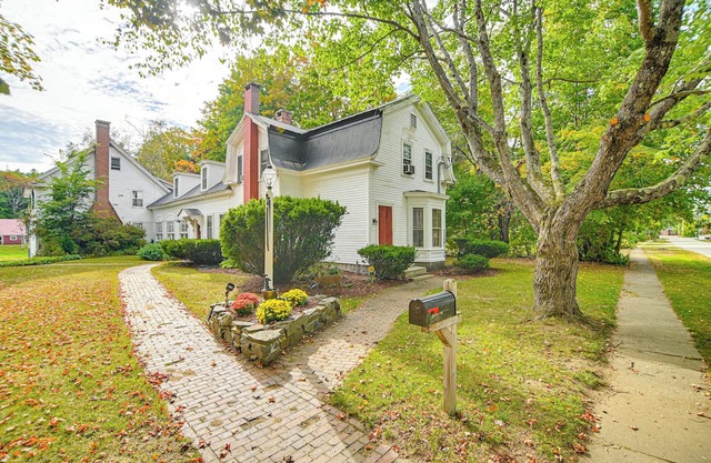 1 Mi to Main St Fryeburg: Historic Family Home